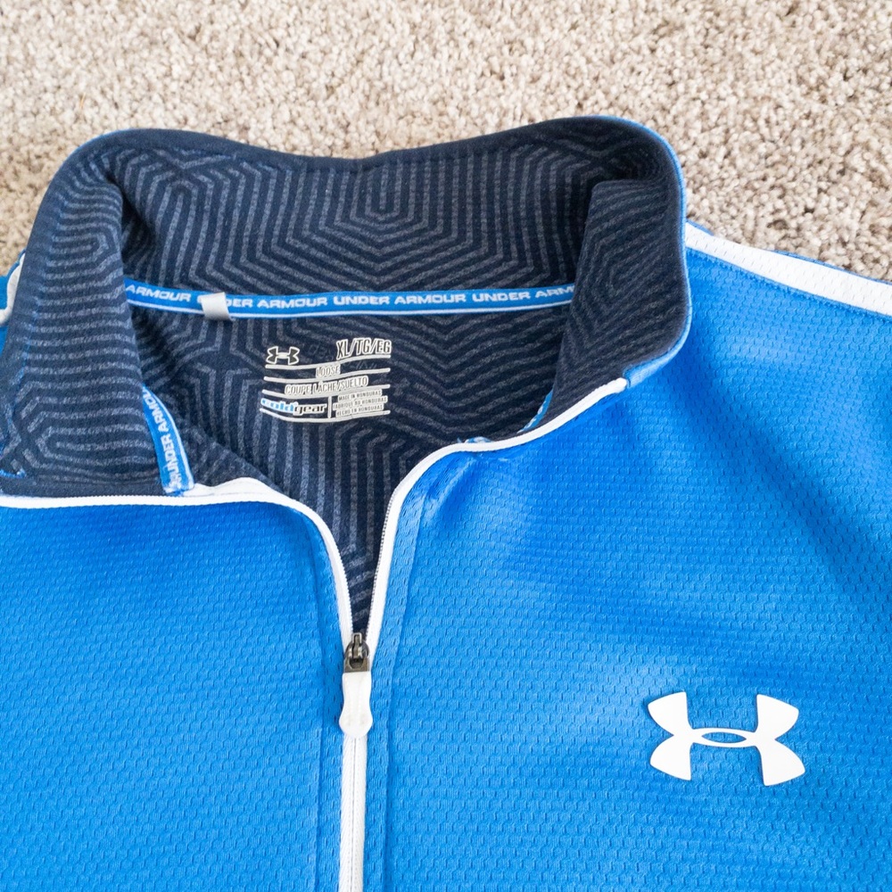 Under Armour pull-over!